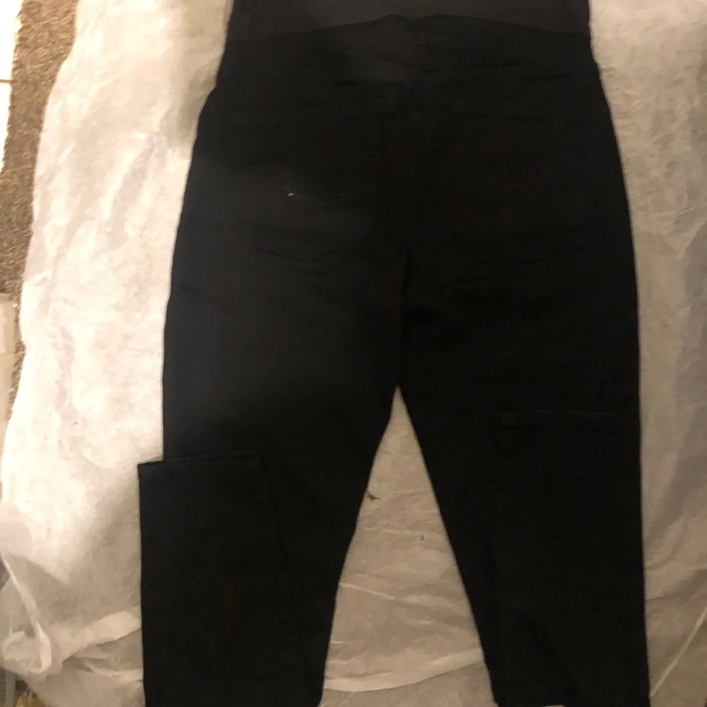 Maternity Baby Bump Skinny Jeans Signature by Levi Strauss & Co. - Picture 6 of 9